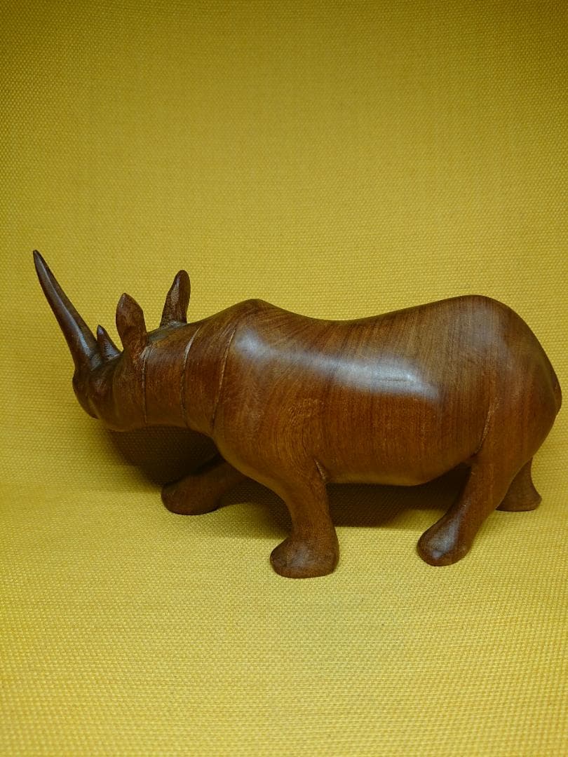 サイ　木彫　彫刻　オブジェ　置物　インテリア　工芸品　美術品　A3189