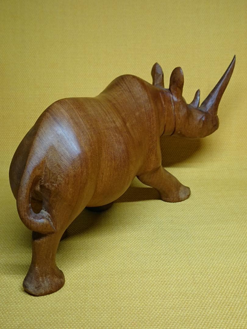 サイ　木彫　彫刻　オブジェ　置物　インテリア　工芸品　美術品　A3189