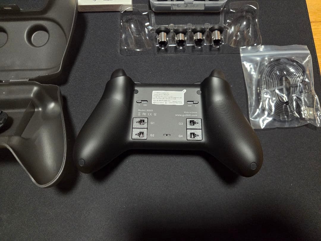 PC用ゲームコントローラー・コンバーター GuliKit TT MAX Controller