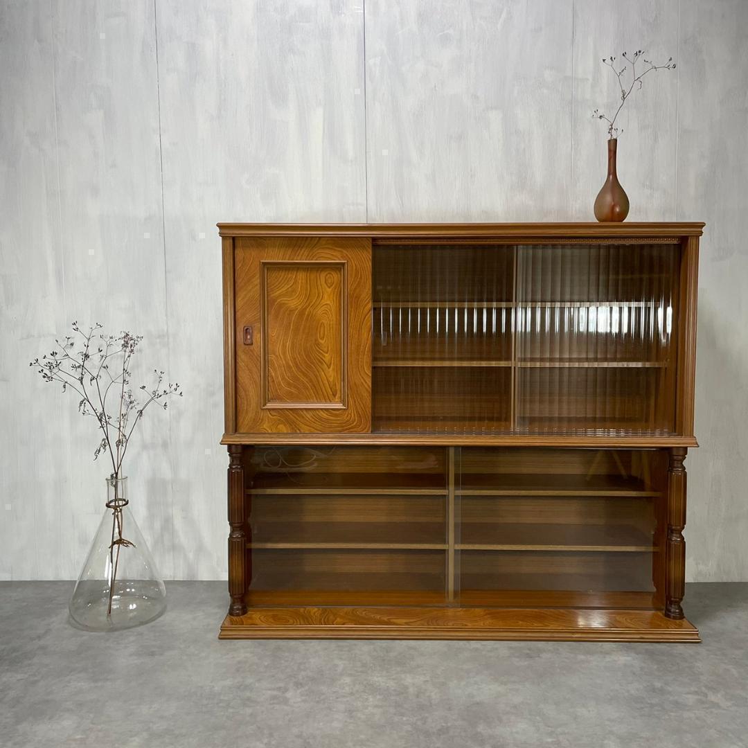 ヴィンテージ 無垢材 モールガラス 引き戸棚 ガラス棚 食器棚 飾り棚 収納