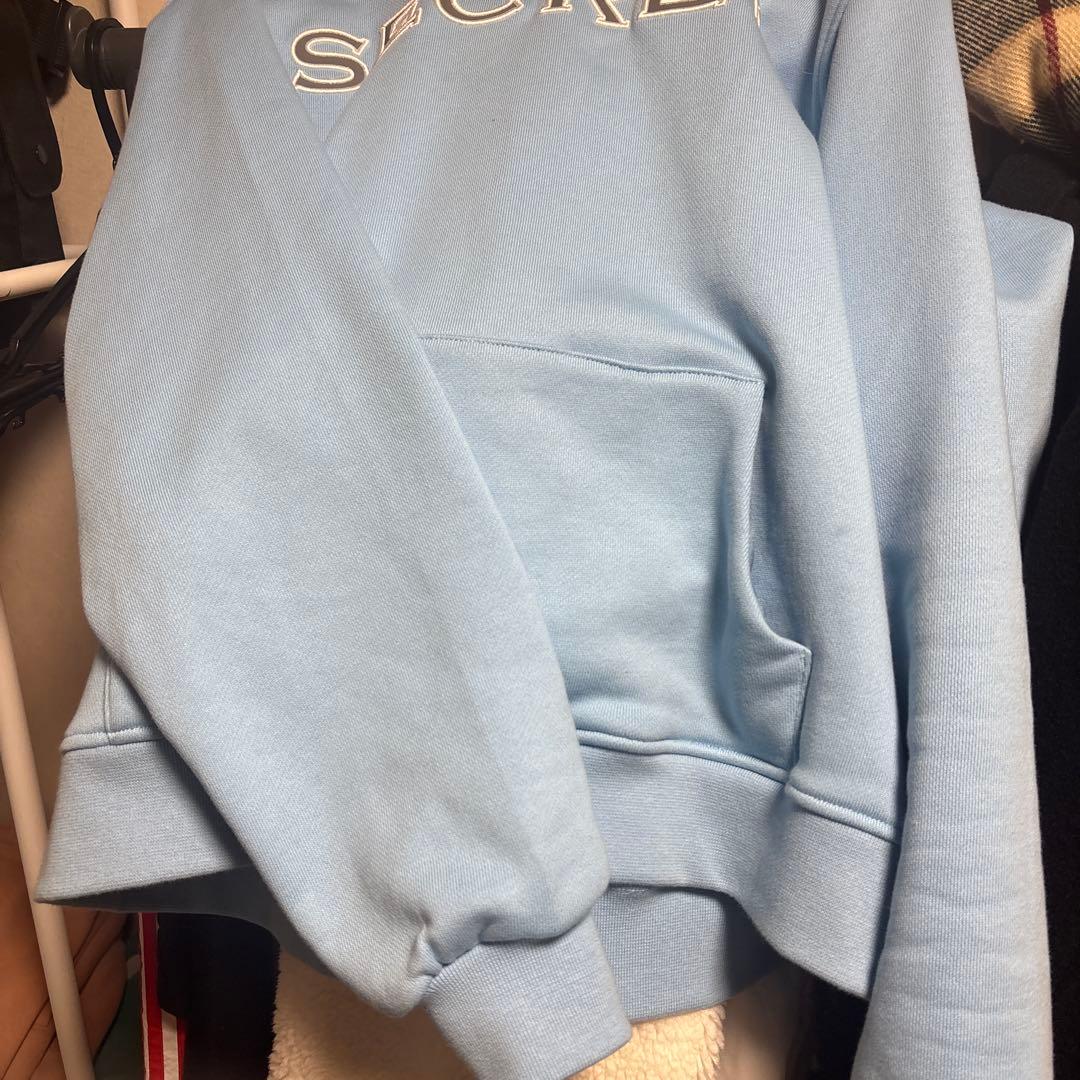SECRETパーカーMサイズ上のみ
