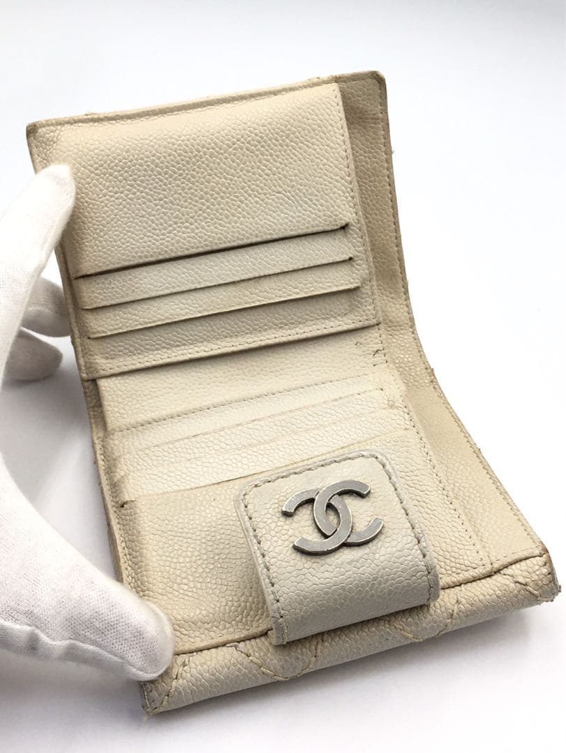シャネル　CHANEL キャビアスキン　財布