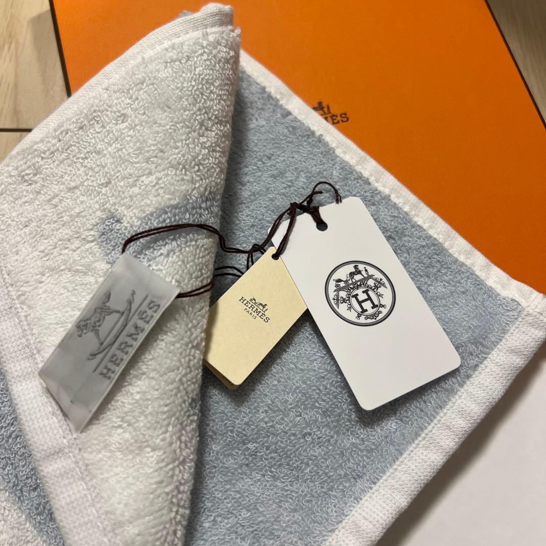 HERMES エルメス　水色 Hロゴ タオルハンカチ　ハンドタオル