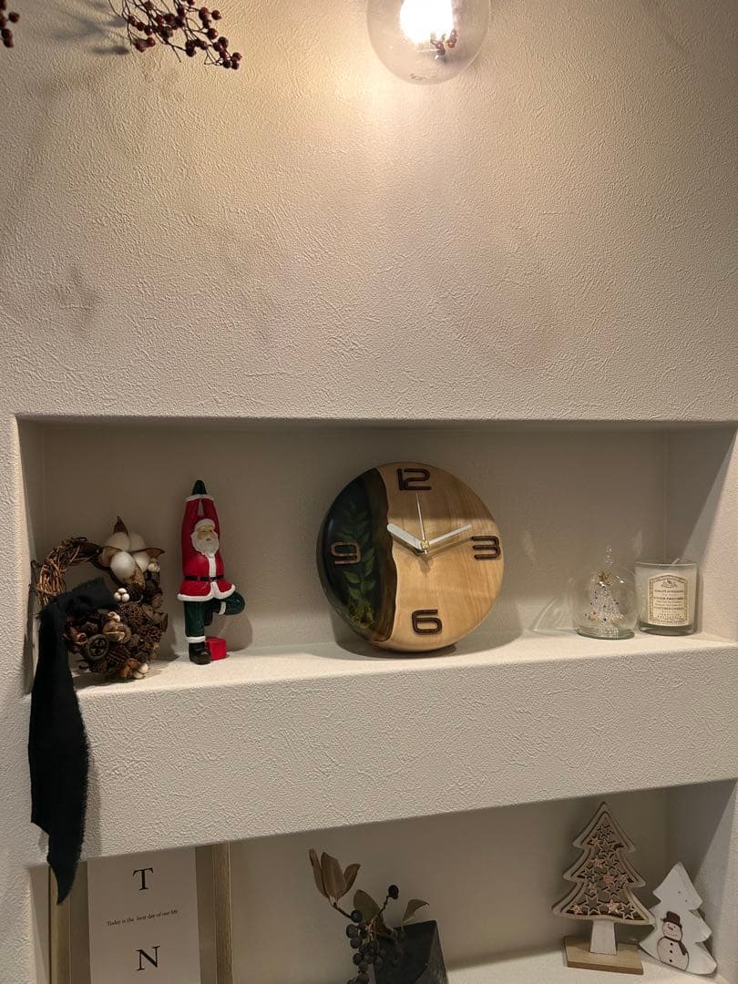 栃の木×レジンのボタニカル置き時計