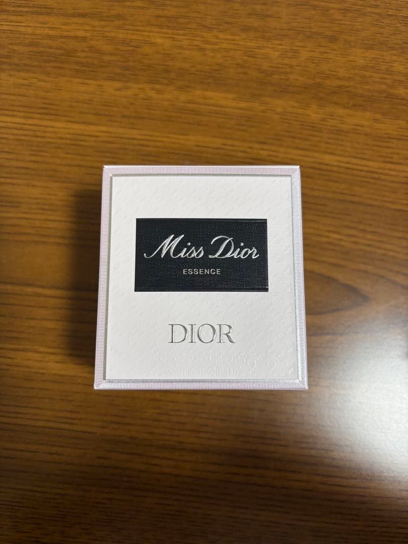 Dior ミスディオールエッセンスパルファン 35ml