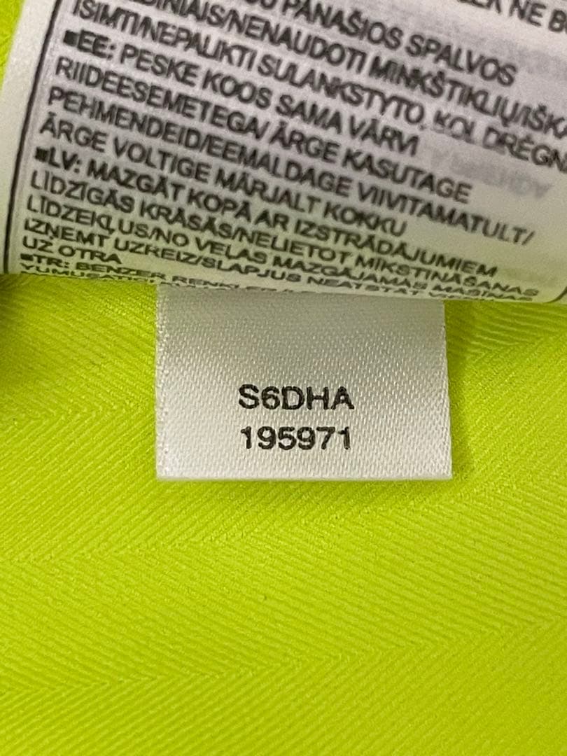 【正規品】バルセロナ　05/06アウェイレプリカ