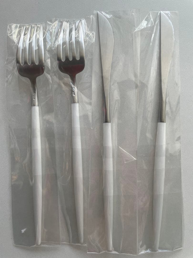 新品Cutipol カトラリーGOA WHITE x SILVER