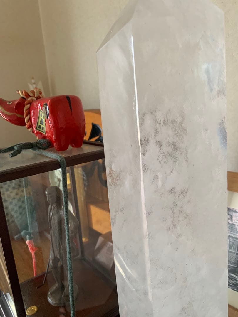 水晶です　六角　６kg こんな水晶見た事ない　特大　重さが6kg ４０cm