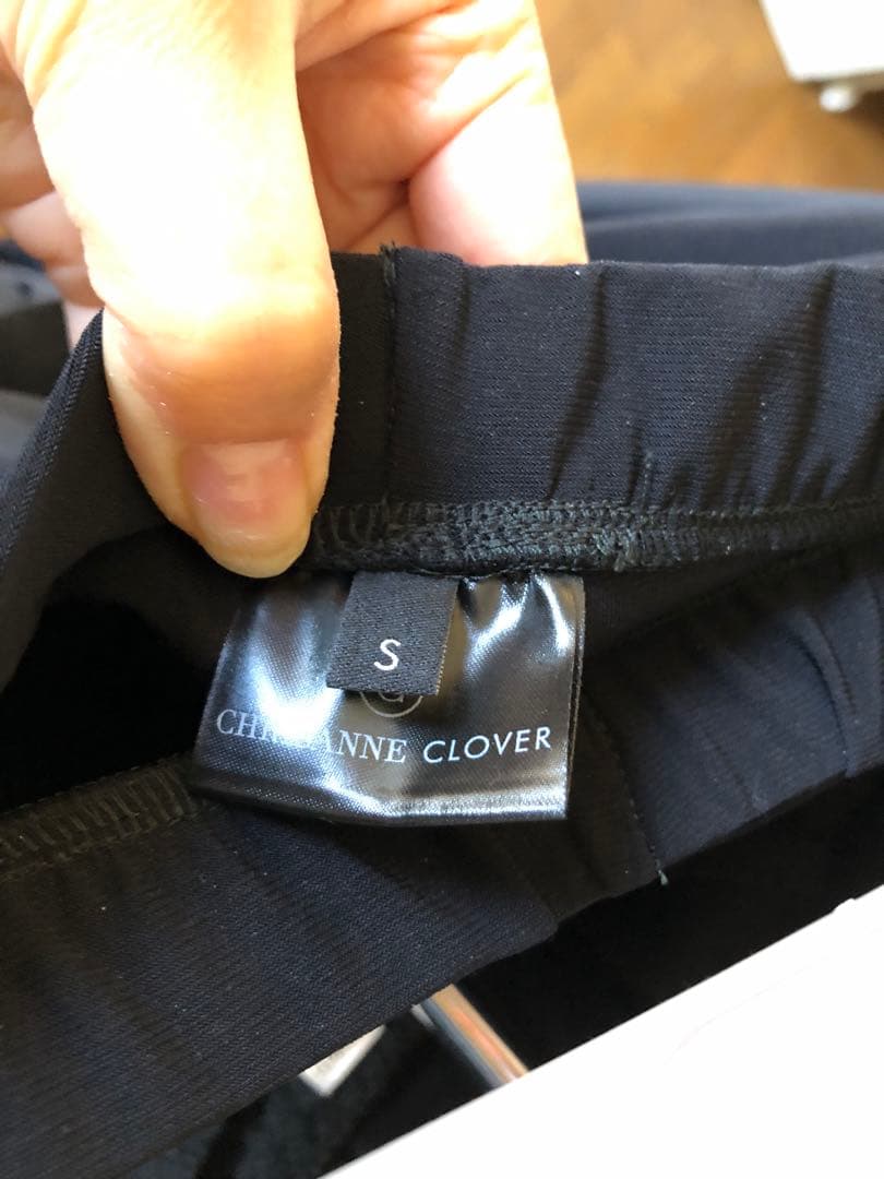 クリスアンクローバー　エマトラウザーSサイズ