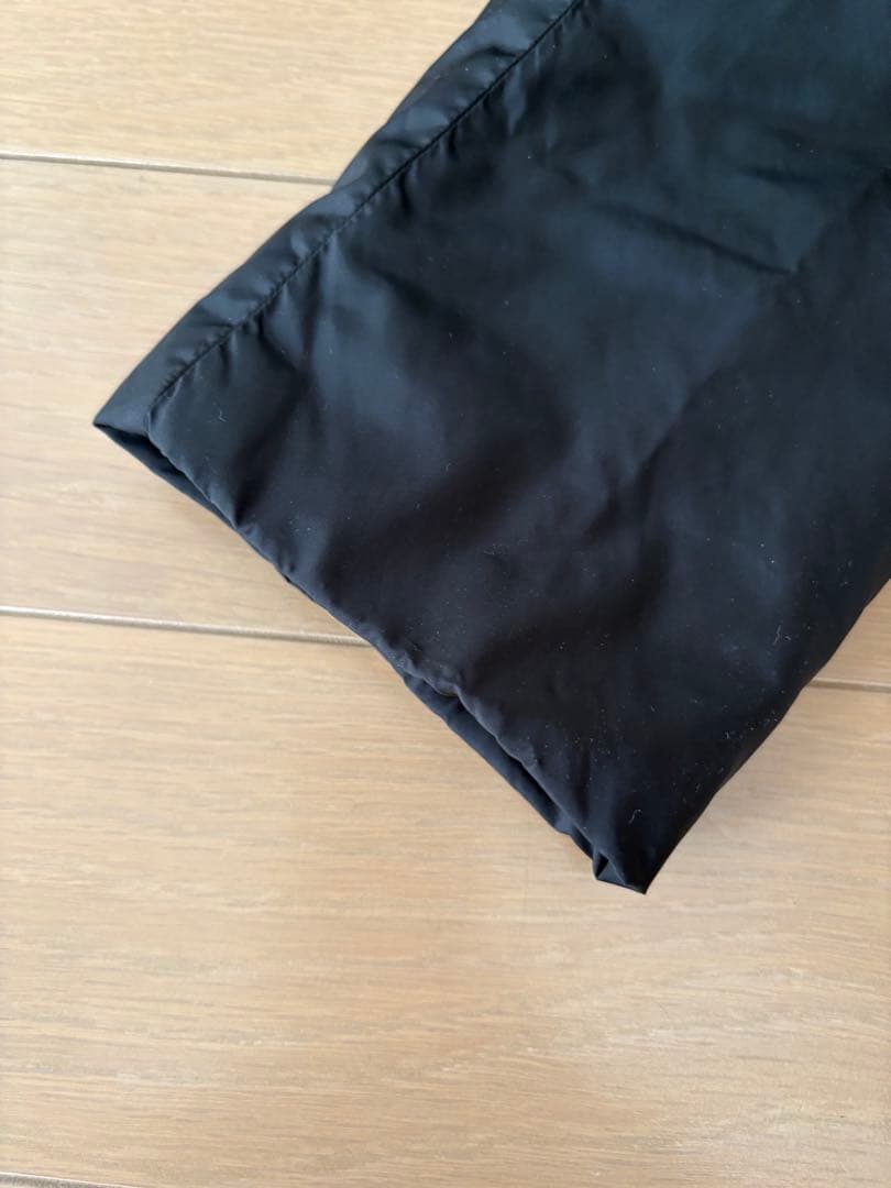 PRADフード付きブラックライトダウンジャケット