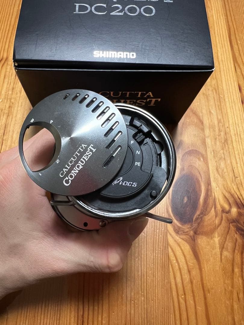 SHIMANO カルカッタコンクエストDC200 リール 本体