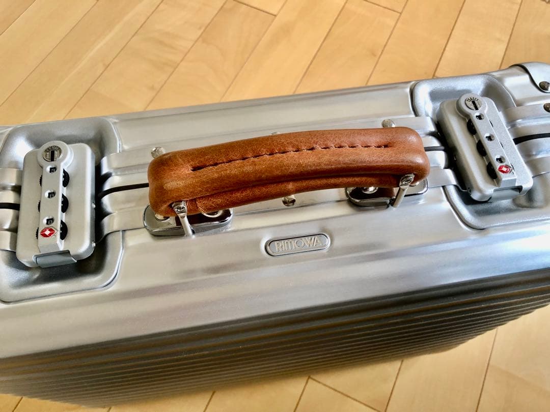 希少 RIMOWA アタッシュケース 35周年記念 グルーヴィジョンズ監修モデル