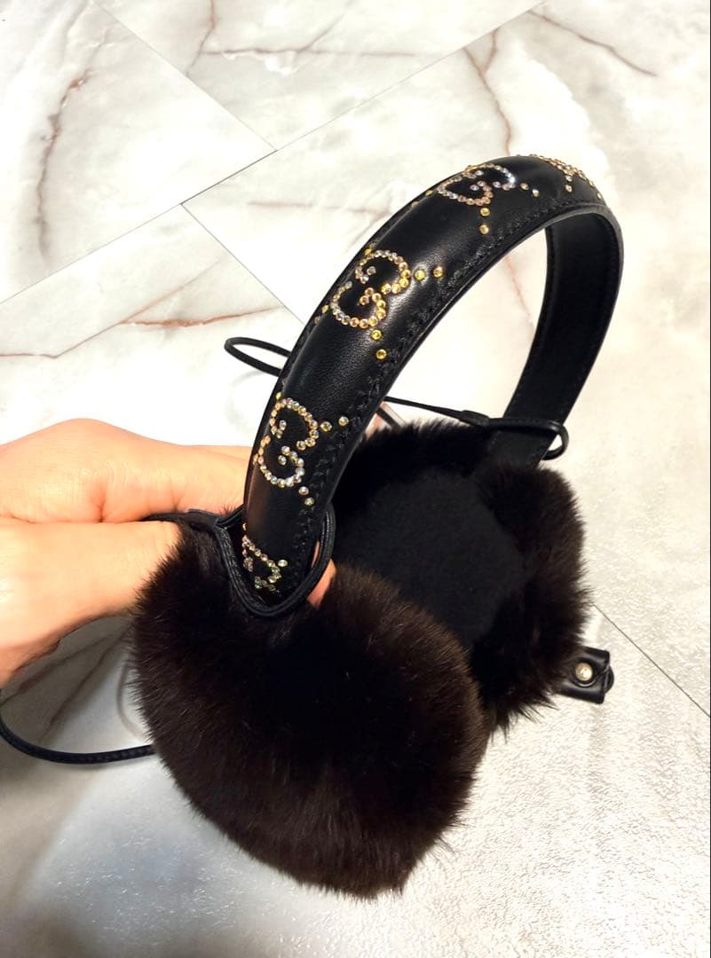 スワロフスキー付きGUCCIイヤーマフCCクリスタル245929ラインストーン
