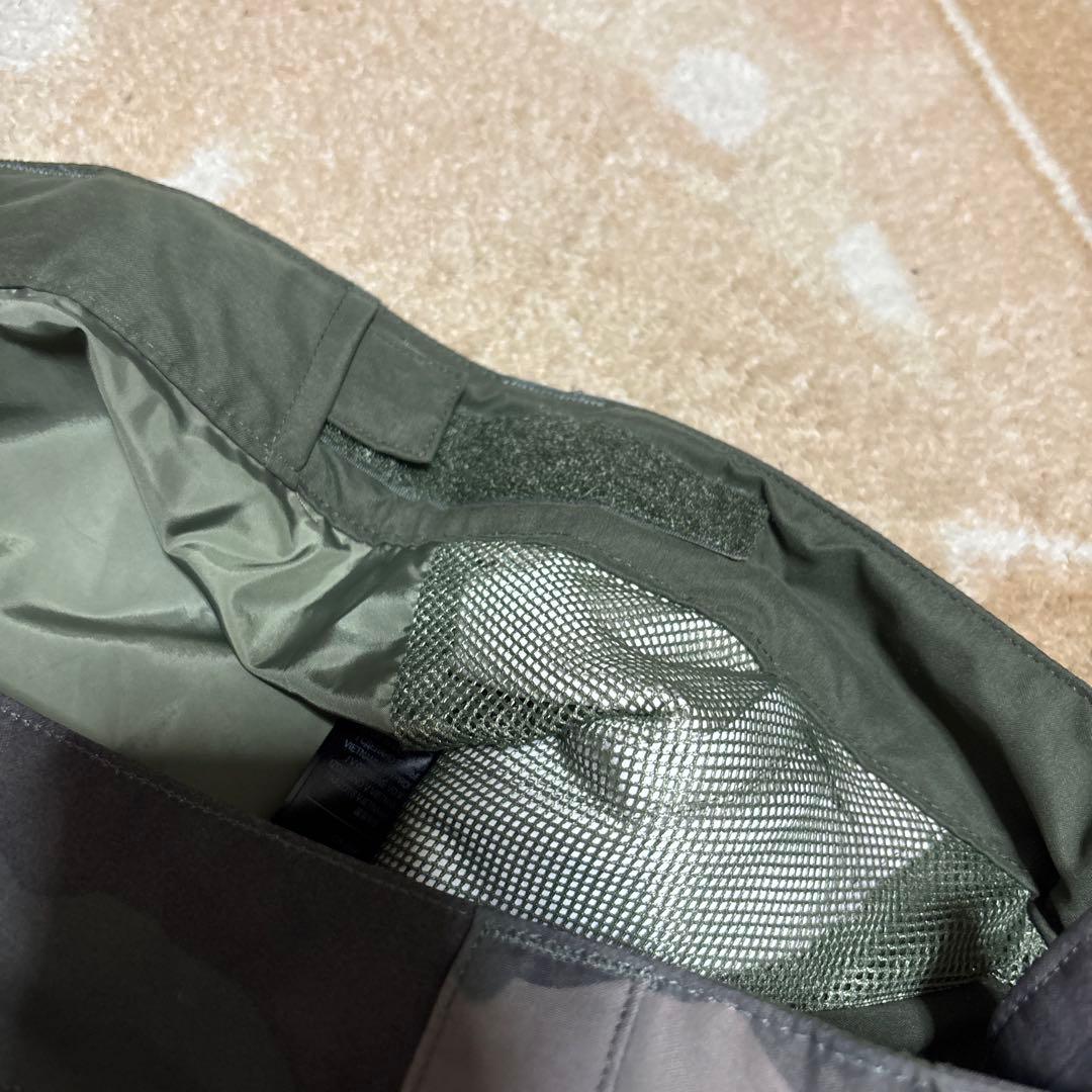 Burton ［ak］バートンak GORE-TEX パンツ　メンズL