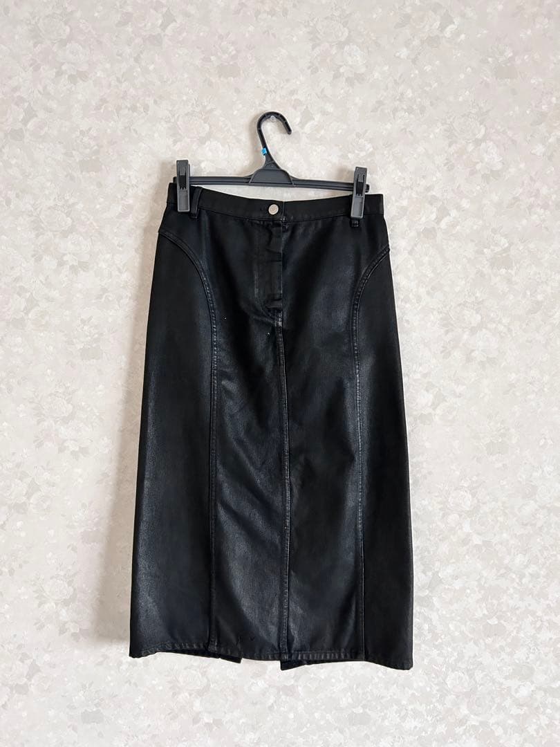 美品　ブラック タイトスカート