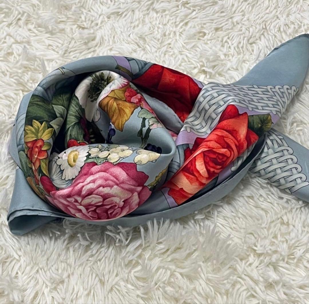 GUCCI グッチ　シルク　スカーフ　ストール　花模様　ビンテージ