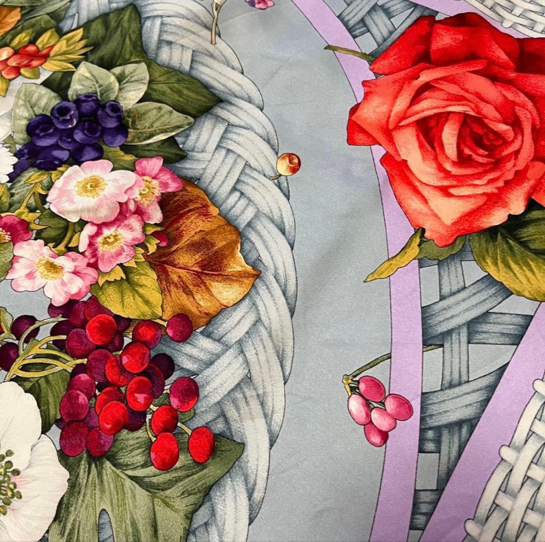 GUCCI グッチ　シルク　スカーフ　ストール　花模様　ビンテージ