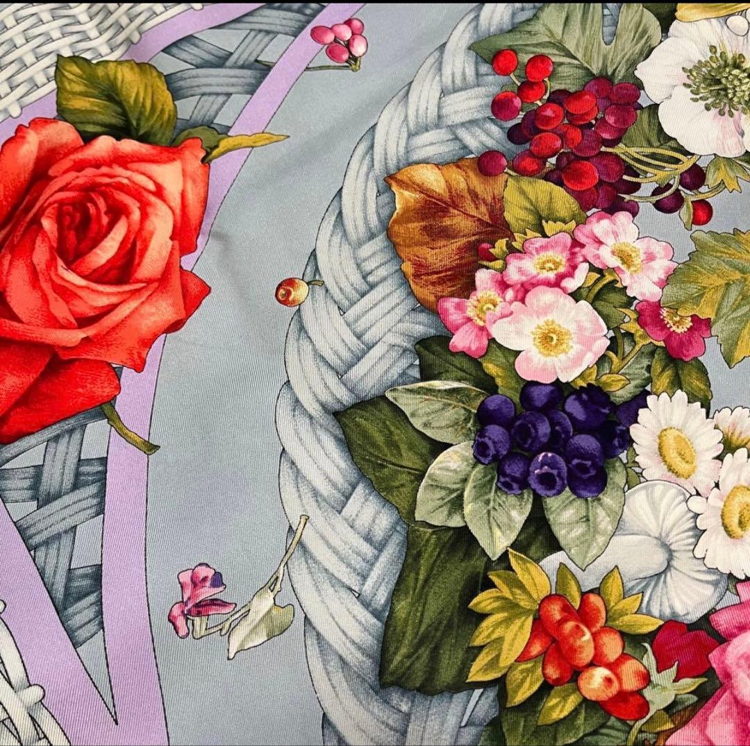 GUCCI グッチ　シルク　スカーフ　ストール　花模様　ビンテージ