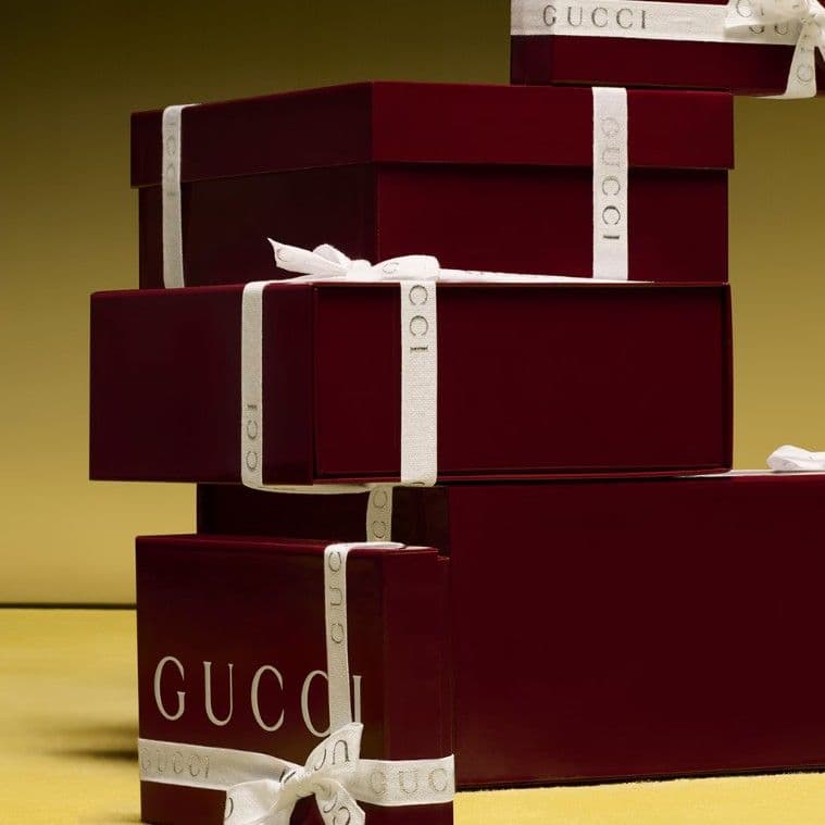 ❤新品箱袋付き❤GUCCI マフラー ショール ストールスカーフ　Ｃロナウド愛用