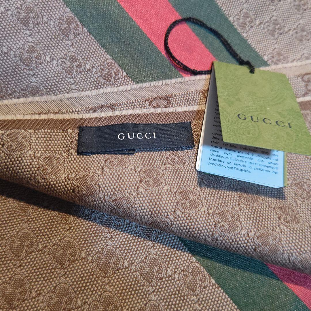 ❤新品箱袋付き❤GUCCI マフラー ショール ストールスカーフ　Ｃロナウド愛用