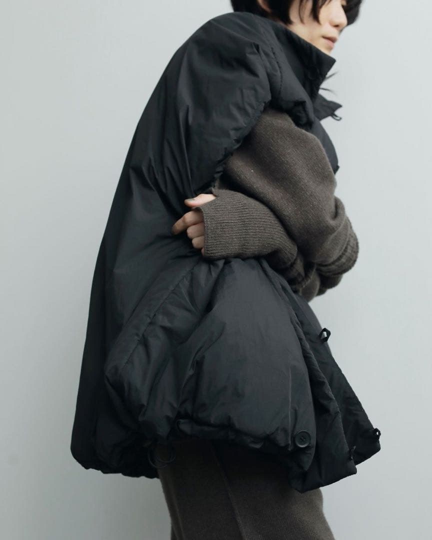 アンヌーク　anuke Volume Over Vest （ブラック）36