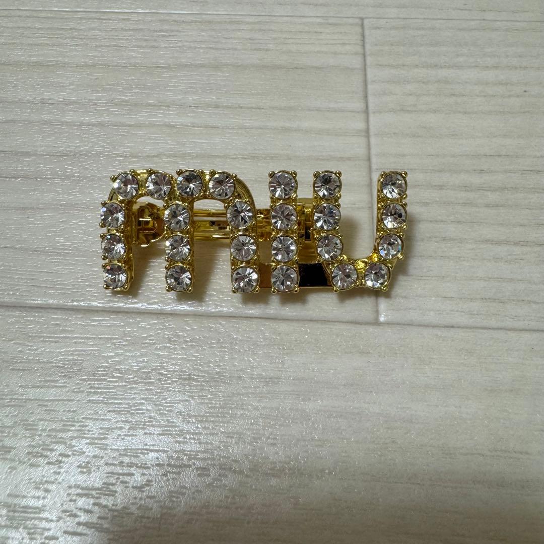 未使用☆正規品　ミュウミュウ　ビジューロゴ　ヘアクリップ　バレッタ　ヘアアクセ