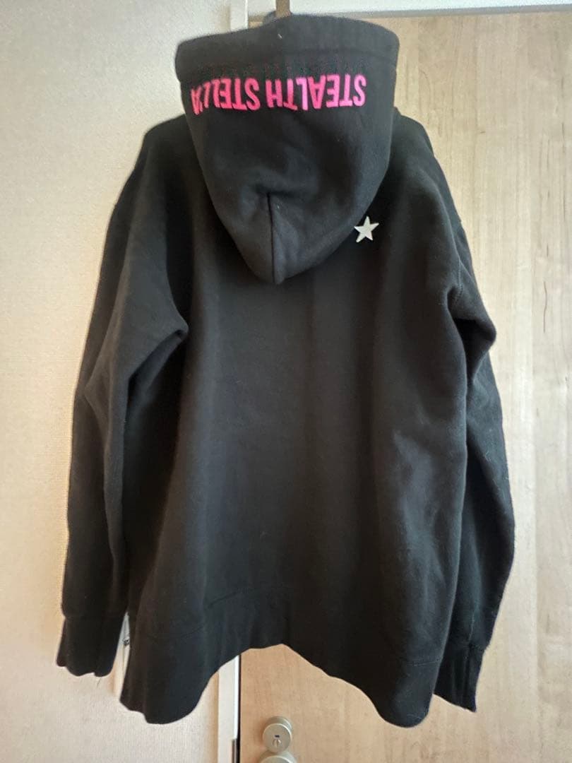 即完売品　stealth stell'a basic logo hoodie