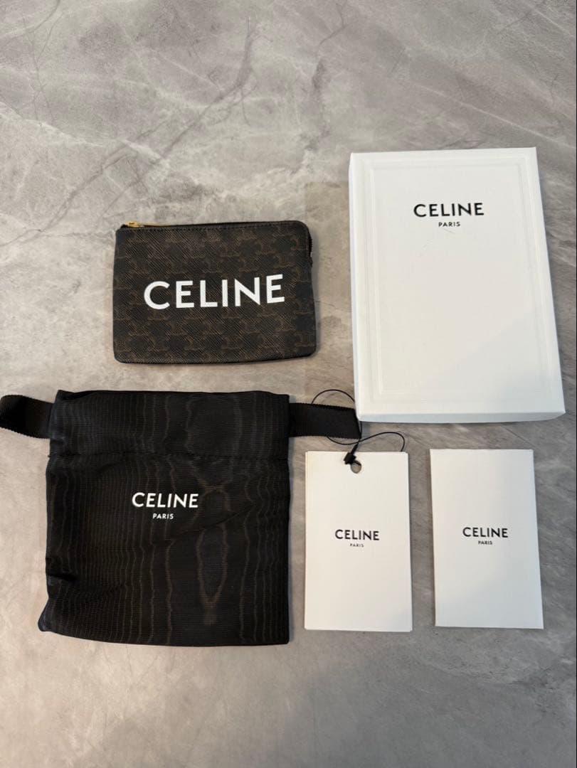 最終値下げ　CELINE ロゴ入りポーチ　美品