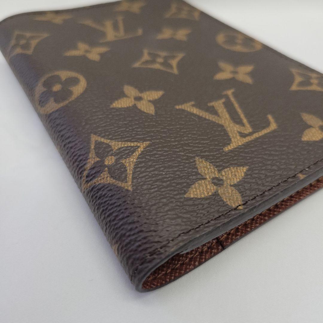 ルイヴィトン　モノグラム　パスポートケース　M60181