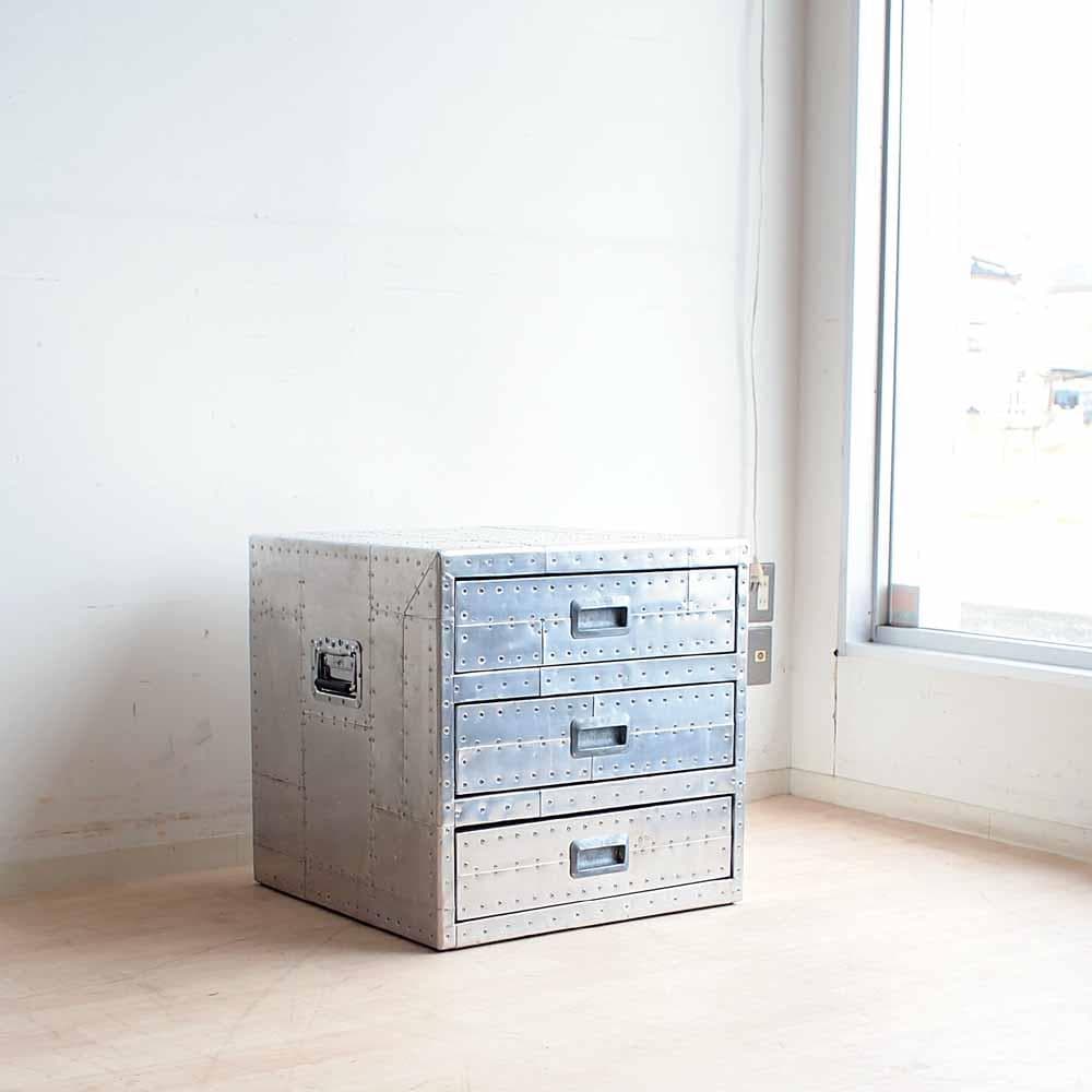 Timothy Oulton by HALO メタルランプテーブルZR24333