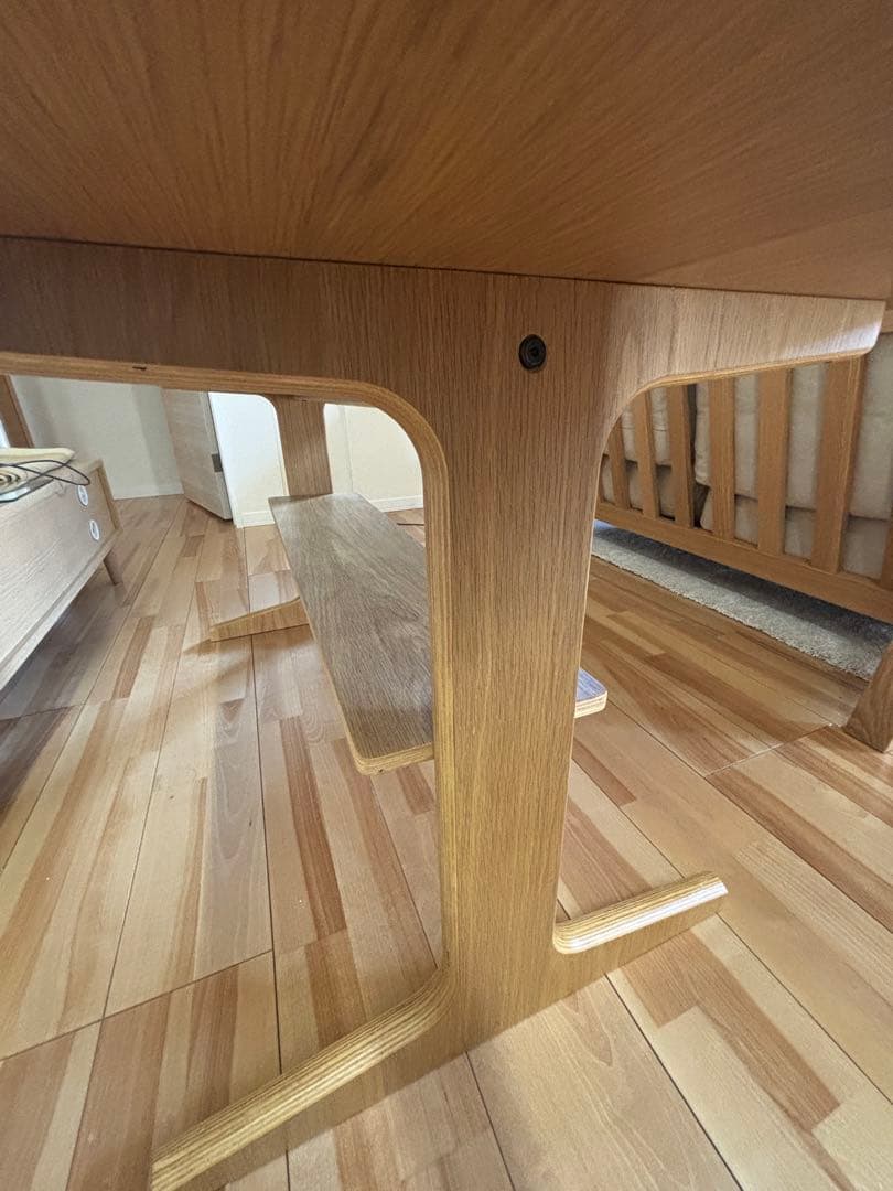 無印良品　リビングでもダイニングでもつかえるテーブル・２・オーク材