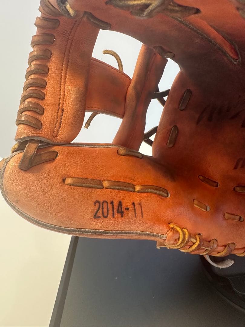 ジャイアンツ　坂本勇人選手　実使用　サイン入り　ミズノプロ　グローブ