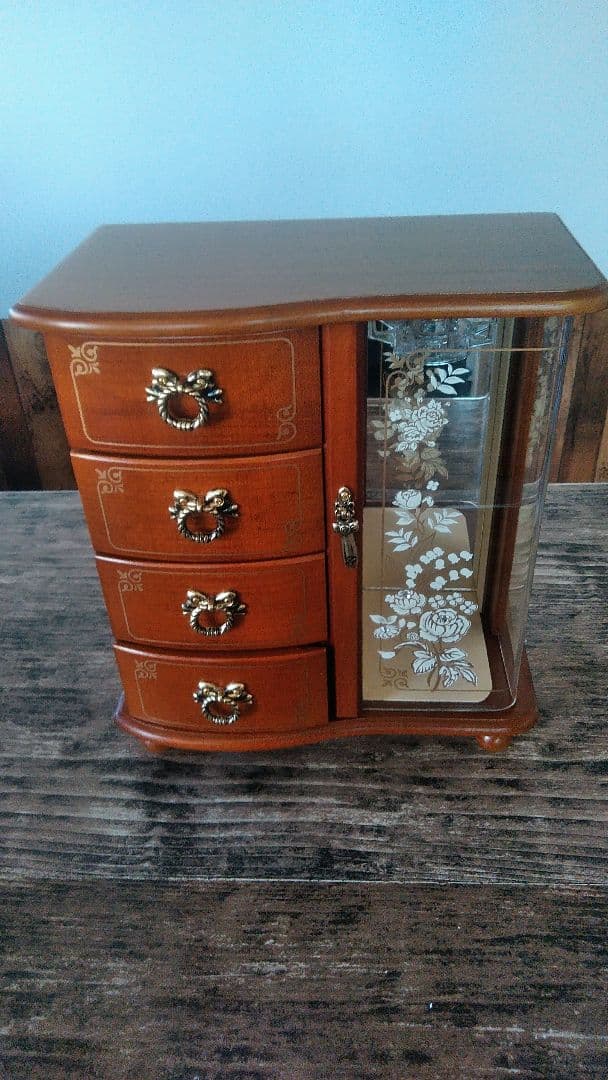 希少　アクセサリーボックス　オルゴール付