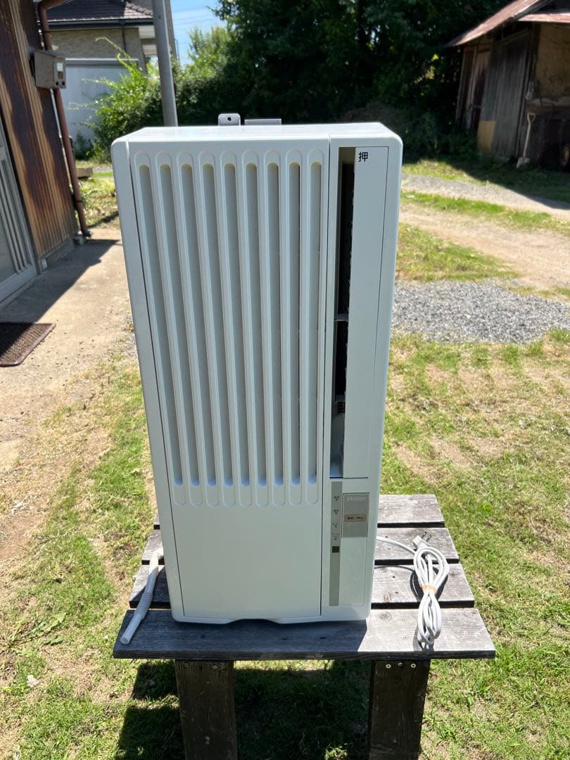 窓用エアコン ホワイト ボタン式