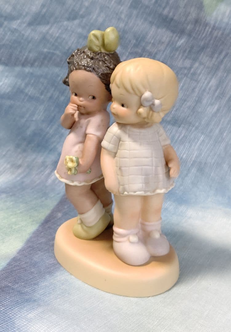 ルーシー アトウェル \" 私達を創られた神の恵み \"陶器人形 超レア作品