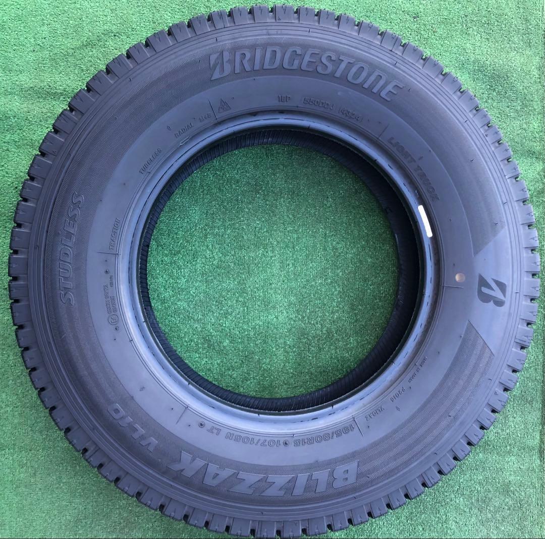 195/80 R15ブリヂストン ブリザックVL10スタッドレスタイヤホイール