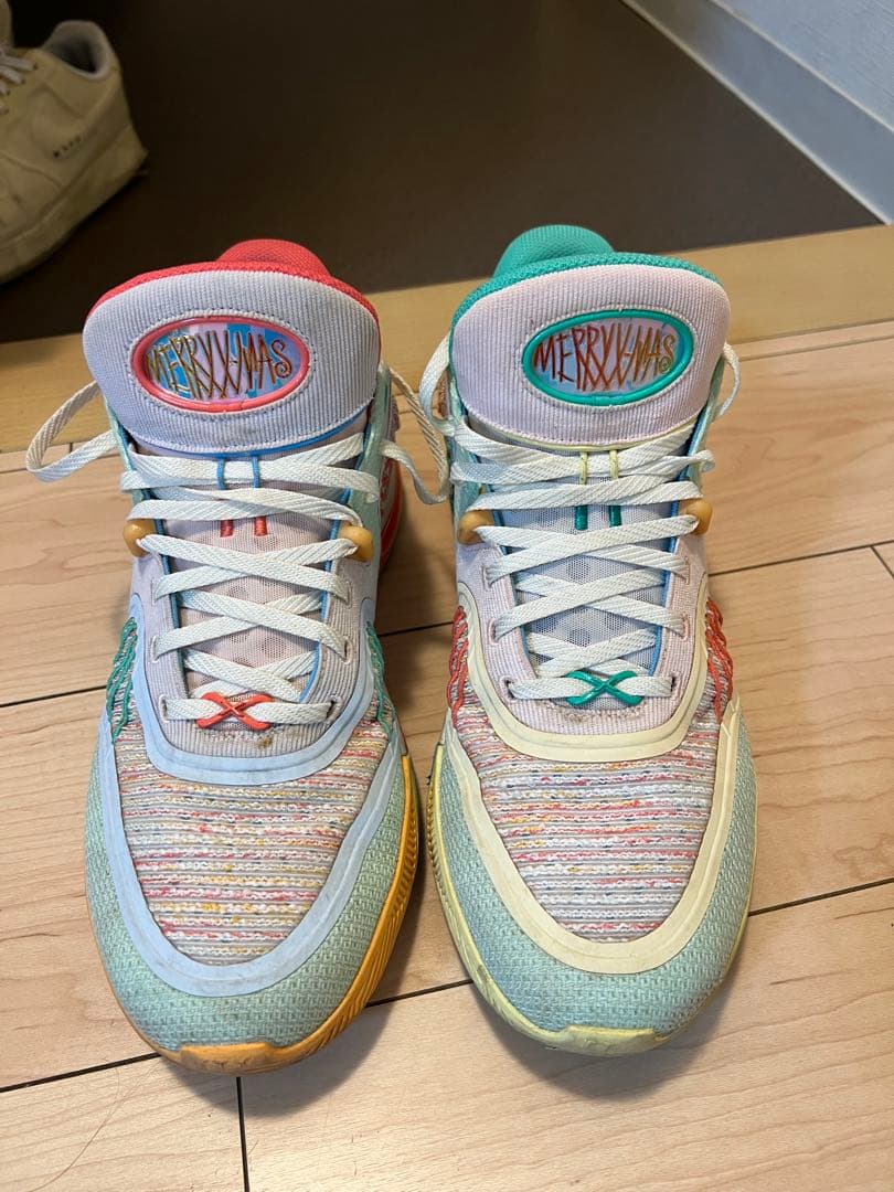 シューズ(男性用) ANTA KT10 Christmas Klay Thompson PE