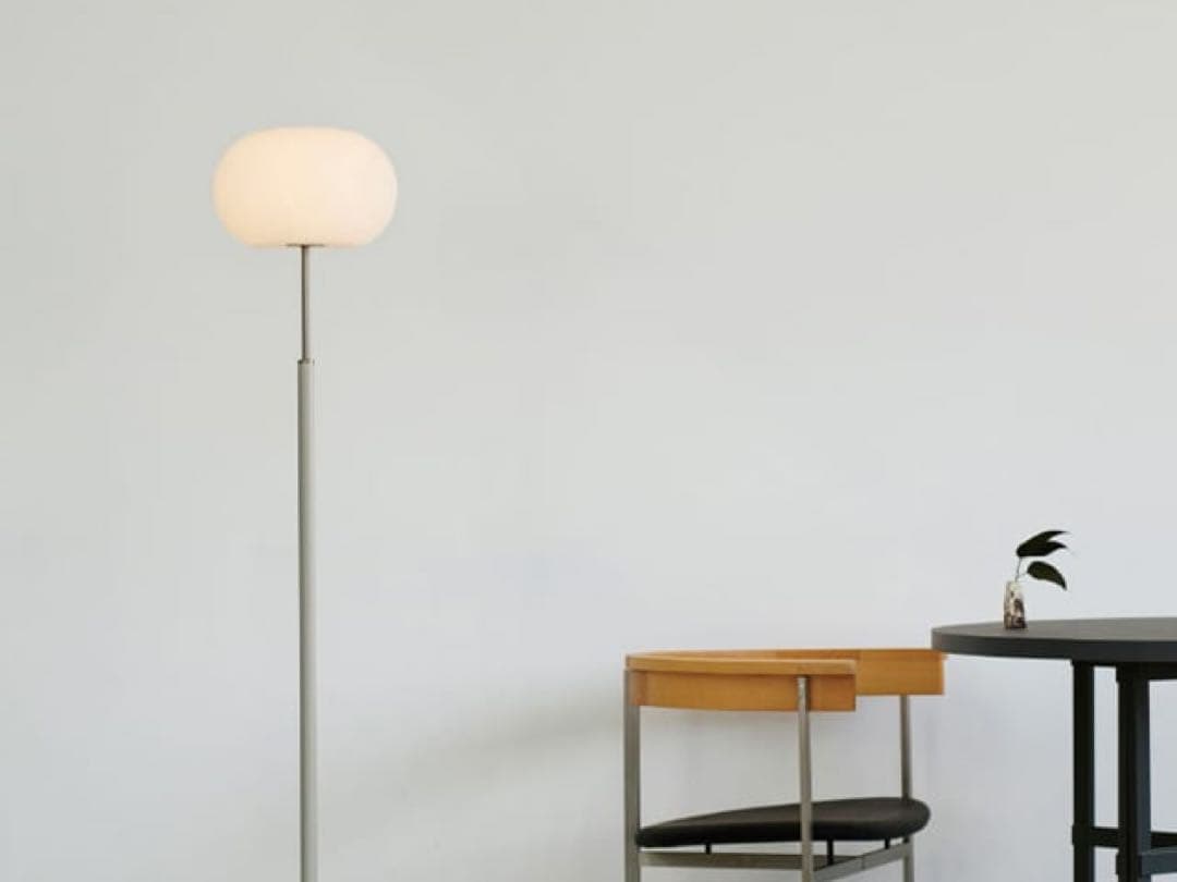 ホワイト フロアスタンド ランプ