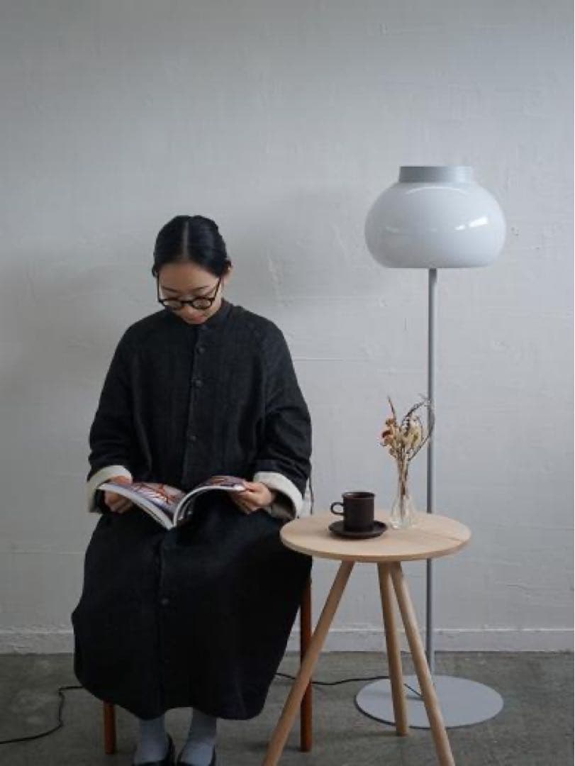 ホワイト フロアスタンド ランプ