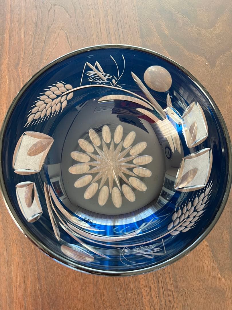 色被せ(いろきせ)ガラス　切り子細工　ボウル