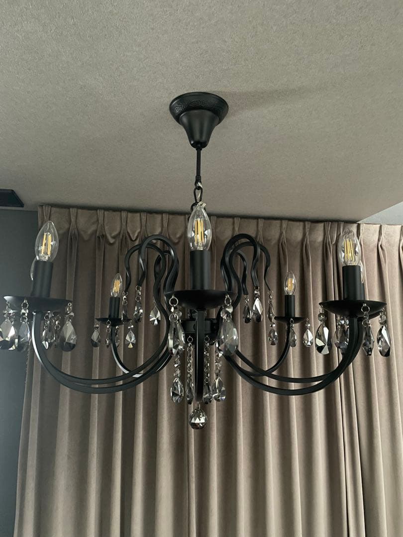 【極美品】8灯 シャンデリア ブラック