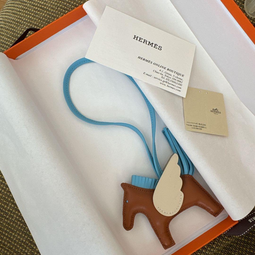 【新品希少】HERMES ペガサス　チャーム　エルメス ロデオ　PM ゴールド