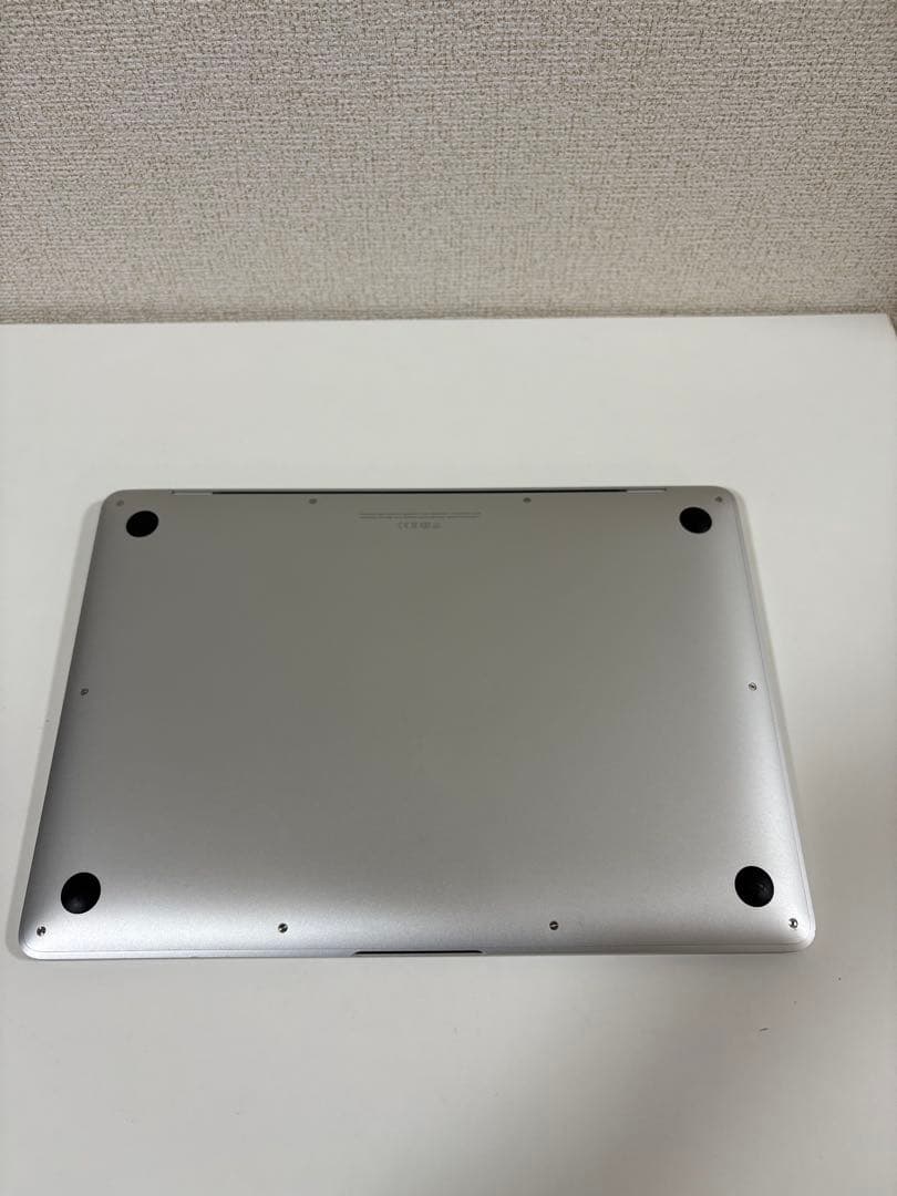 MacBook Air 8GB 13インチ（M1 2020）