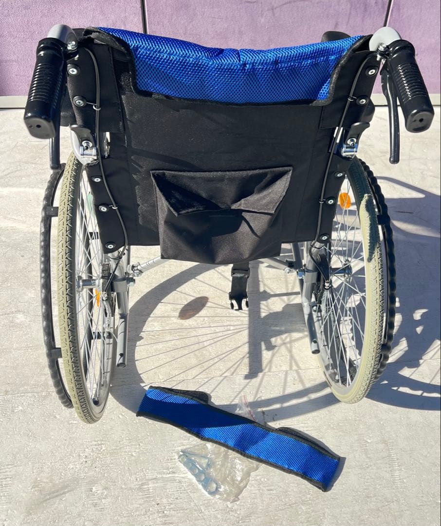 ケアテックジャパン CA-10SU自走式アルミ折りたたみ車椅子