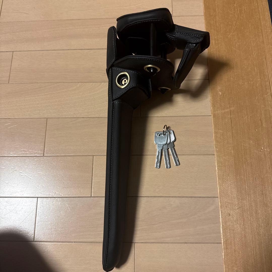 トムス　ステアリングロック 合成皮革製