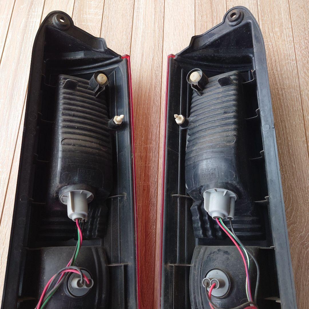 【純正】スズキ　エブリィDA64W テールランプ左右セット