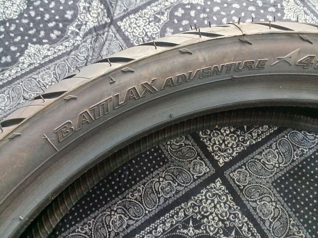 ブリジストンバトラックスA41 120/70R19新品！