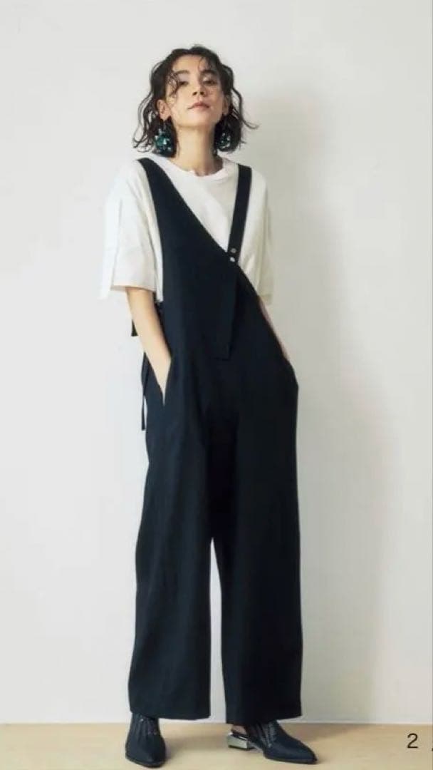 UN3D. 黒 サロペット 片側ストラップ