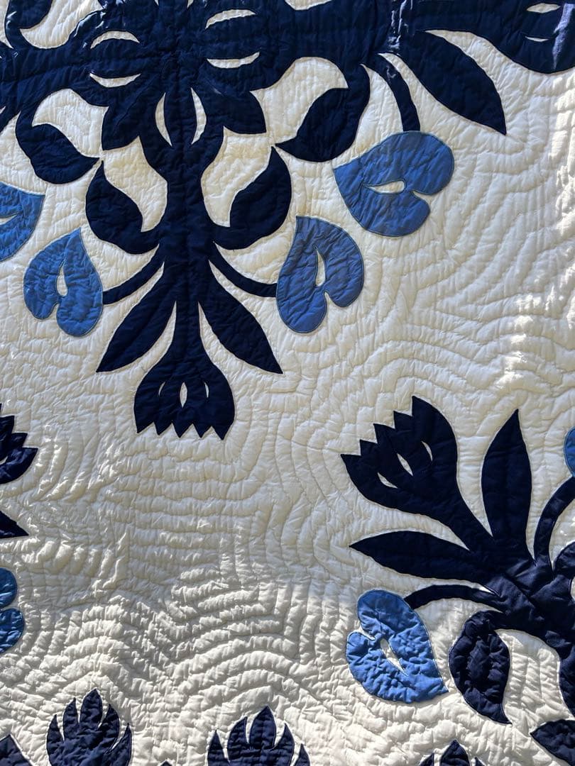 ハワイアンキルトベッドカバー アンスリウムソファーカバー  タペストリー