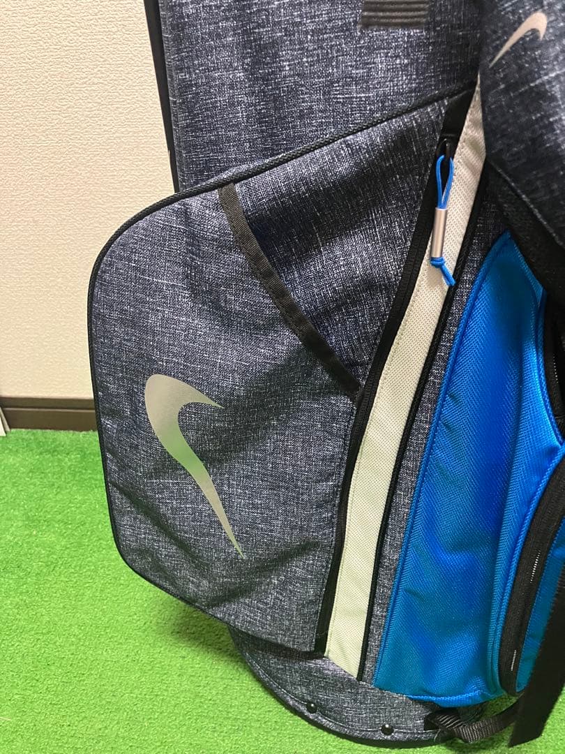 ナイキ スタンド式キャディバッグ　美品＆軽量